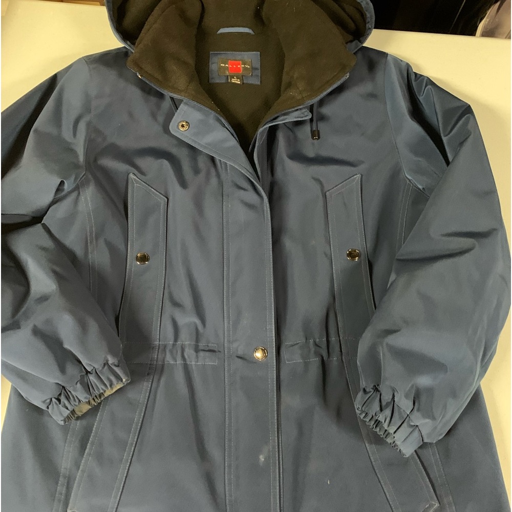 LADIES COAT